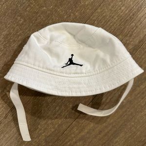 Beand new baby Jordan hat